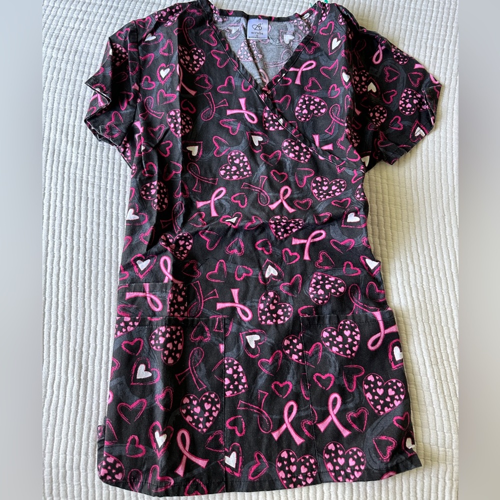 small women’s scrub top- black breast cancer awareness